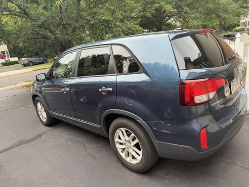 2014 Kia Sorento LX
