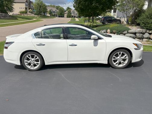 2012 Nissan Maxima SV