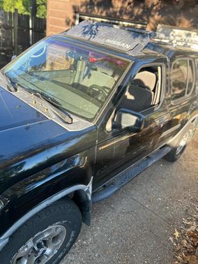 Black 2000 Nissan Xterra SE 4WD