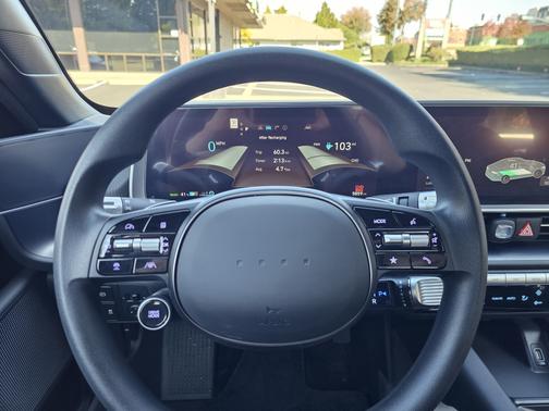 2025 Hyundai IONIQ 6 SE Standard Range
