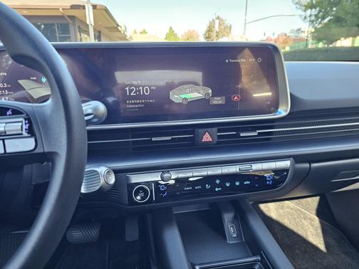 2025 Hyundai IONIQ 6 SE Standard Range