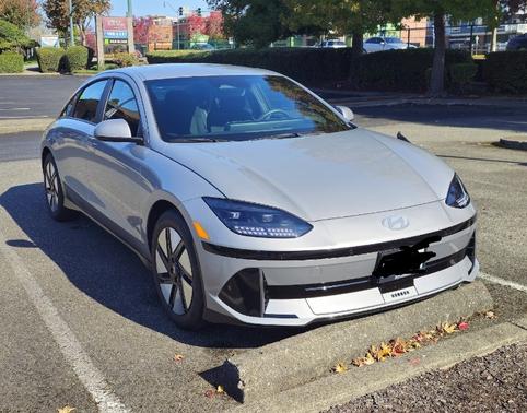 2025 Hyundai IONIQ 6 SE Standard Range