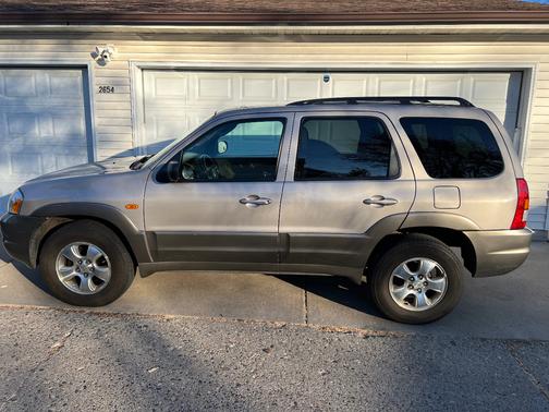 2002 Mazda Tribute ES V6
