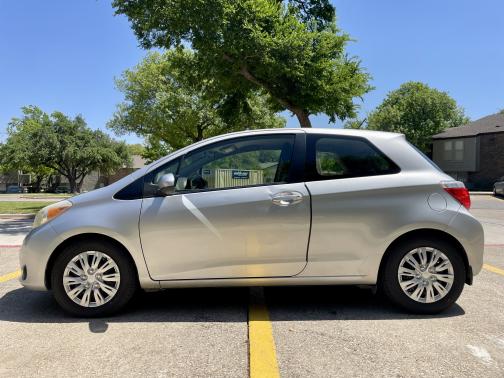 2014 Toyota Yaris LE