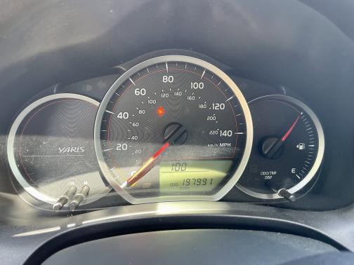 2014 Toyota Yaris LE