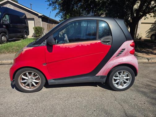 Red 2009 smart ForTwo Passion