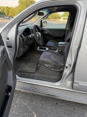Silver 2006 Nissan Pathfinder SE