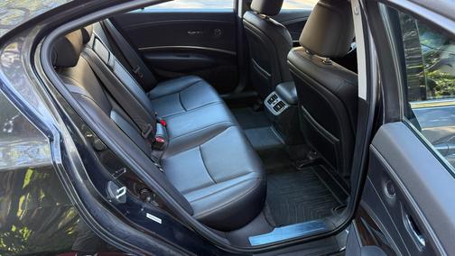 2017 Acura RLX Technology Package