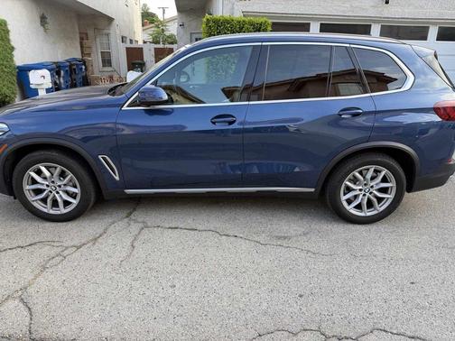 Blue 2023 BMW X5 xDrive40i