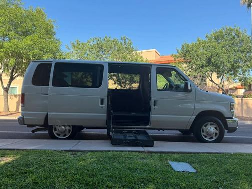 White 2014 Ford E150 XLT