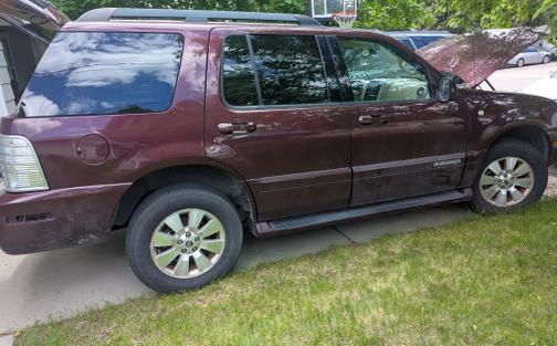 2007 Mercury Mountaineer Base