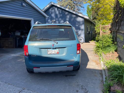 Blue 2008 Pontiac Torrent Base