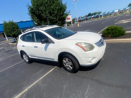 White 2014 Nissan Rogue Select S