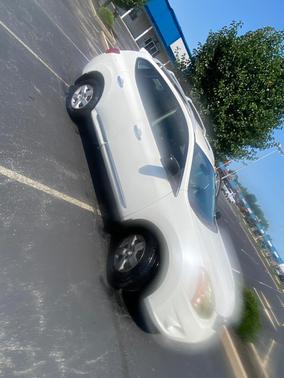 White 2014 Nissan Rogue Select S