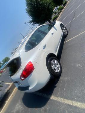 White 2014 Nissan Rogue Select S