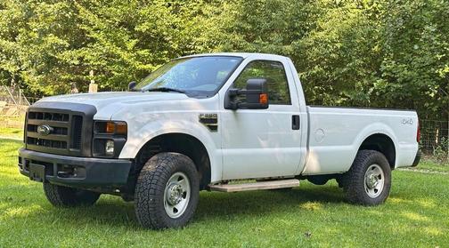 White 2009 Ford F-250 XL