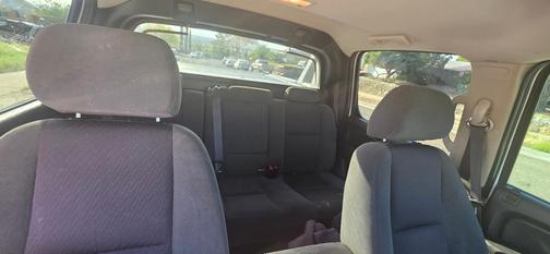 White 2009 Chevrolet Avalanche 1500 LS