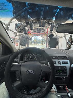 Gray 2009 Ford Fusion SEL