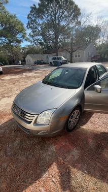 Gray 2009 Ford Fusion SEL