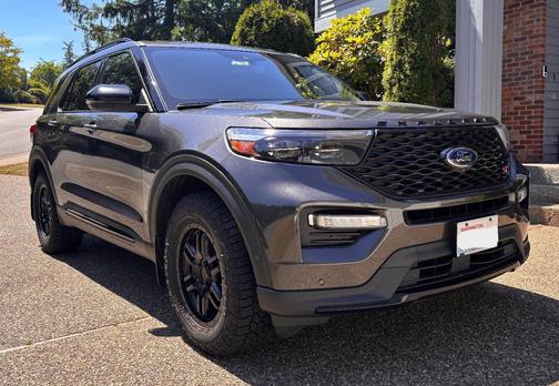 Gray 2020 Ford Explorer ST