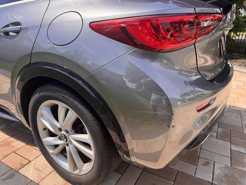 Gray 2018 INFINITI QX30 Base