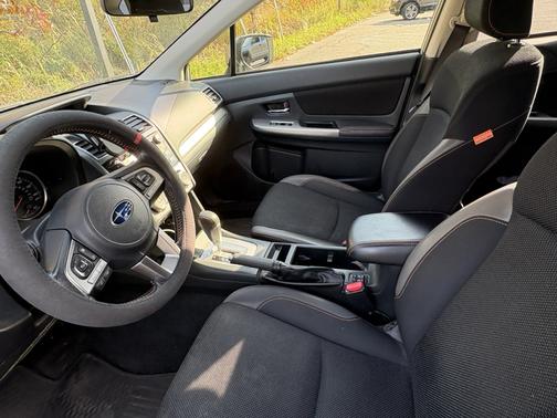 Silver 2017 Subaru Crosstrek 2.0i Premium