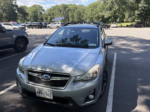 Silver 2017 Subaru Crosstrek 2.0i Premium