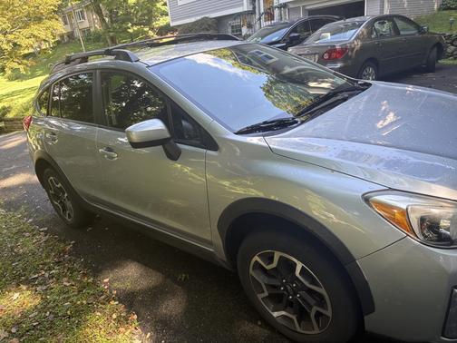 Silver 2017 Subaru Crosstrek 2.0i Premium