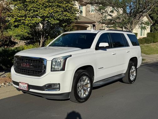 White 2018 GMC Yukon SLE