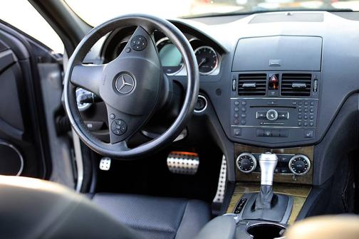 Photo 5 of 7 of 2009 Mercedes-Benz C-Class C 350 Sport