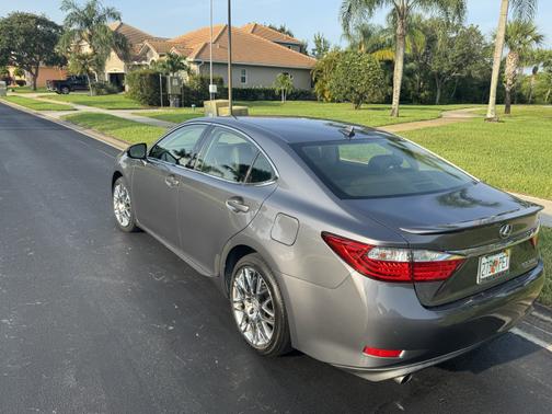 2013 Lexus ES 350 Base