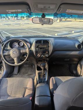 2004 Toyota RAV4 Base