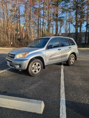 2004 Toyota RAV4 Base