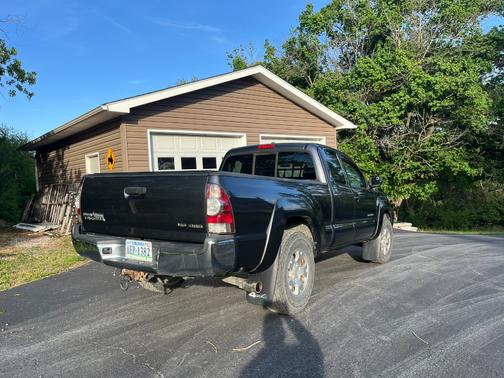 Gray 2009 Toyota Tacoma Access Cab
