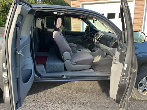 Gray 2009 Toyota Tacoma Access Cab