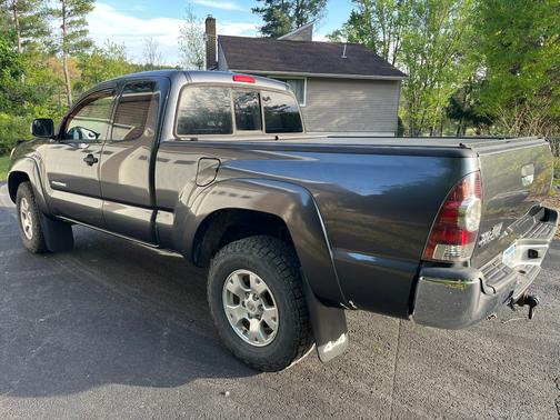 Gray 2009 Toyota Tacoma Access Cab