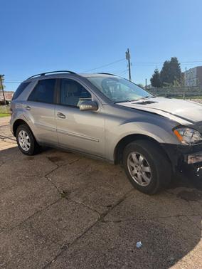 Gray 2006 Mercedes-Benz M-Class ML 350 4MATIC