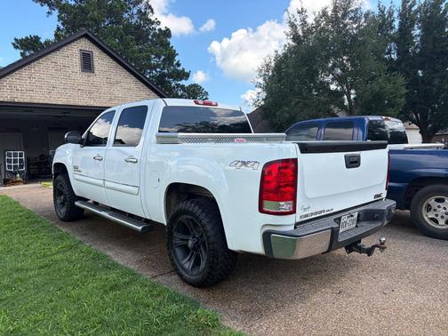 White 2012 GMC Sierra 1500 SLE