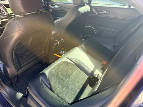 2018 Alfa Romeo Giulia Quadrifoglio