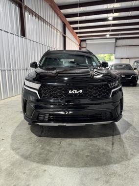 Black 2023 Kia Sorento S