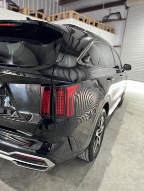 Black 2023 Kia Sorento S
