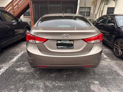 Beige 2013 Hyundai ELANTRA GLS