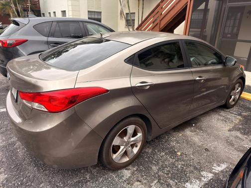Beige 2013 Hyundai ELANTRA GLS