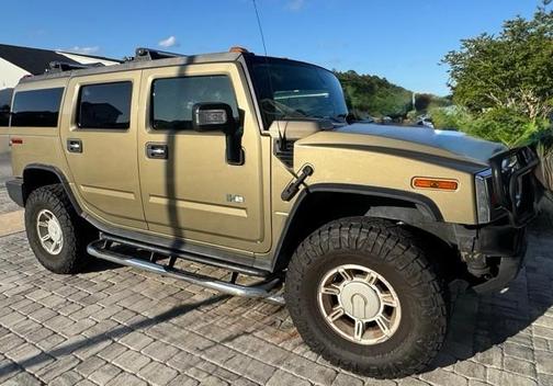 Green 2006 Hummer H2 Base