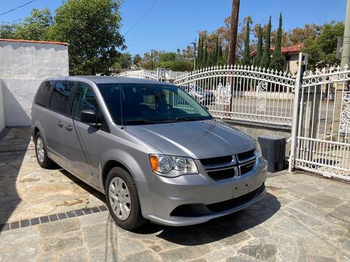 Silver 2019 Dodge Grand Caravan SE
