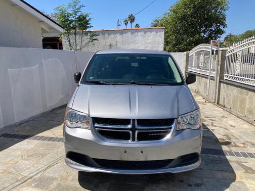 Silver 2019 Dodge Grand Caravan SE