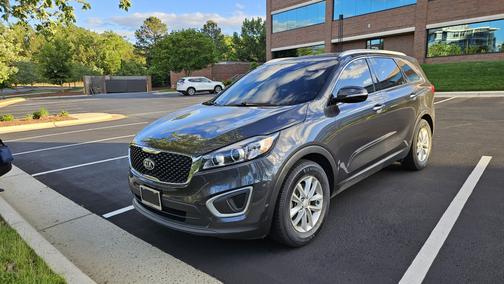 2016 Kia Sorento LX
