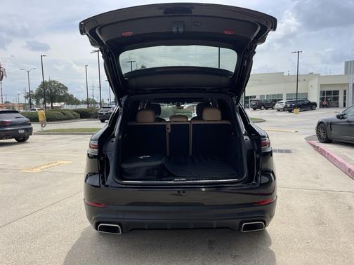 2019 Porsche Cayenne E-Hybrid Base