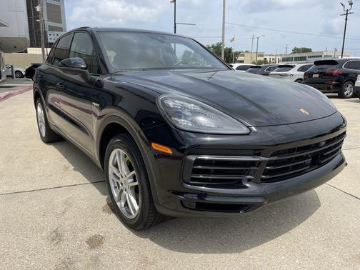 2019 Porsche Cayenne E-Hybrid Base