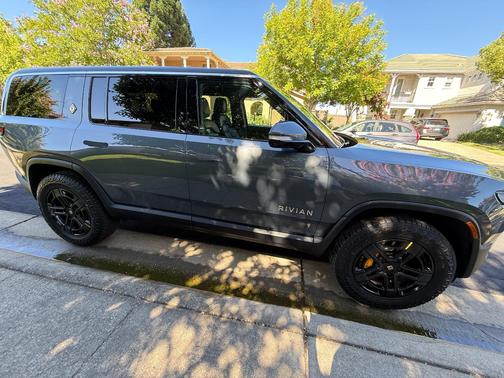 Gray 2023 Rivian R1S Adventure Quad-Motor Large Package